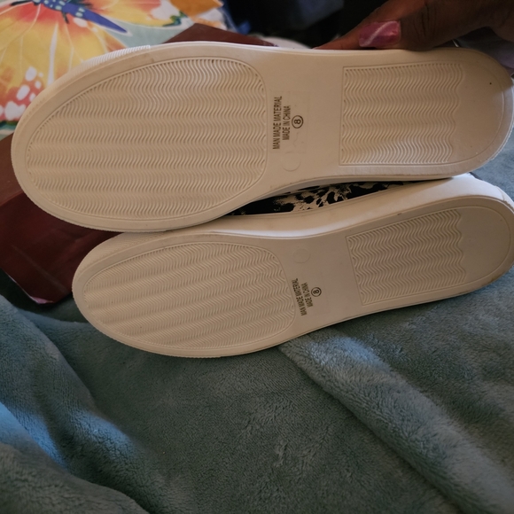 Nature Breeze Striking Fashion Footwear - Picture 9 of 10